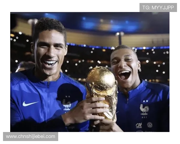 法国队在世界杯中的战绩回顾:从首夺冠军到最新战绩的详细总结 法国队在世界杯中的战绩回顾:从首夺冠军到最新战绩的详细总结